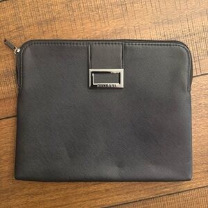 Bulgari‎ Black Toiletry Bag with Sleek Design